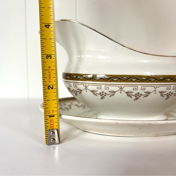 Vintage Gravy Boat & Tray - Picture 13 of 15